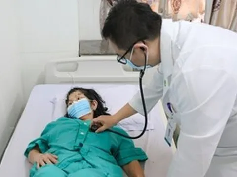 Người nhập viện liên tục tăng sau khi ăn bánh mì tại 1 cơ sở