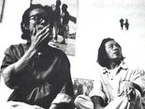 Những nét vẽ bí ẩn của Trịnh Công Sơn trên tường nhà dịch giả Bửu Ý