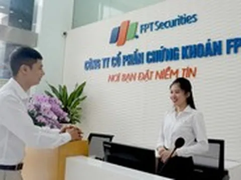 Chuẩn bị thay Chủ tịch đi định cư nước ngoài, cổ phiếu FTS tăng đột biến