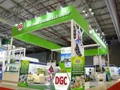 Sổ sách kế toán bị thu giữ, Hóa chất Đức Giang phát thông báo mới