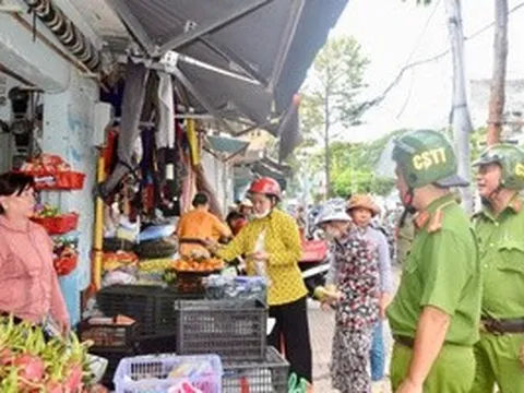 Hóa giải bức xúc trên vỉa hè, dưới lòng đường