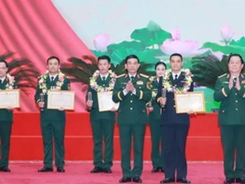 Tôn vinh 90 gương mặt trẻ tiêu biểu, triển vọng toàn quân