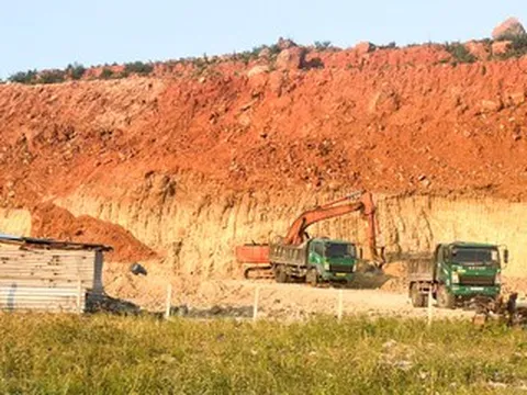 Khánh Hòa: Yêu cầu xử lý tình trạng khai thác đất trái phép với quy mô lớn