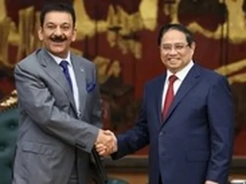 Thủ tướng đề nghị Kuwait cùng phối hợp đảm bảo an ninh năng lượng