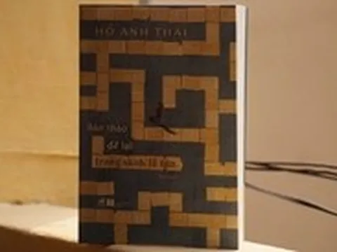 'Bản thảo để lại trong sảnh lễ tân' và một Hồ Anh Thái đã 'chín'