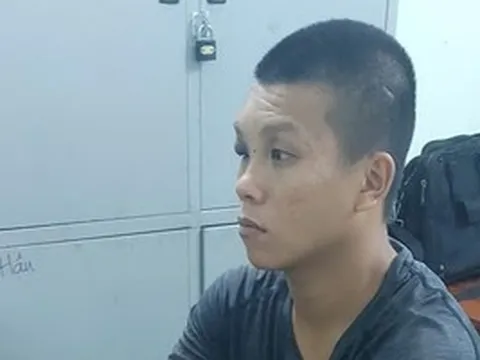 Bắt khẩn cấp thanh niên đánh người can ngăn sau va chạm xe máy